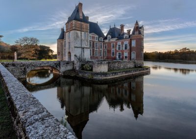 FZ0A6824 2 chateauvue cour sur leau Copier